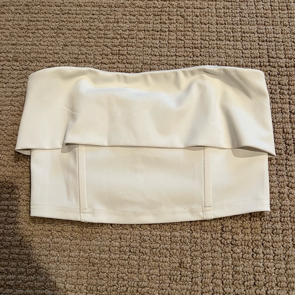 ISALIS size small sleeveless crop top!